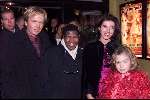 Amsterdam 11 december 2000
Premiere de Zwarte Meteoor.
Tom Egbers met zijn vrouw en dochteren de voetballer waar de film over gaat.
