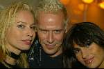 Ouderkerk aan de Amstel 13 december 2002
Opening restaurant Lute.
Micha Klein met vriendin (l) en Dj Marisol