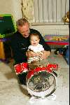 Fijnaart 14 december 2002
Vader Bauer met Christian
