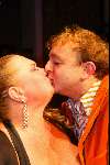 Den Bosch 2 december 2002
Premiere Tel uit je winst 
Jon v Eerd met Maya van den Broecke