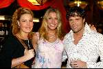 Amsterdam 21 december 2001
Uitreiking van de Rembrandt awards in de beurs van Berlage.
Kelly BB met zus