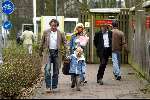 Alkmaar 5 december 2002
Marco Borsato en Luca en Mary Borsato op weg naar het ziekenhuis