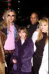 Amsterdam 3 december 2001
Premiere Minoes in Pathe Arena.
Patricia Paay met dochter