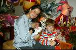 Amsterdam 1 december 2002
Pauline Huizinga met zoon Paul dochter Myrthe en Michiel Mol