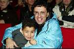 Kaatsheuvel 8 december 2002
Premiere wintershow in efteling.
Peter Douglas met zoontje