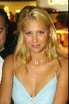 Amsterdam 10 december 2003
Miljonairsbeurs in de RAI Amsterdam. Anna Kournikova opent de beurs.