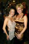 Amsterdam 19 december 2003
Orange Babies feest in Panama te Amsterdam.
Caroline Tensen met Katja Schuurman