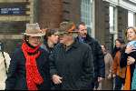 Amsterdam 28 december 2003
Prinses Maxima en Prinses Amalia wandelen met ouders Maxima en broer en zus bij Paleis op de Dam.
Jorge Zorreguita met vrouw