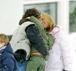 Lech 21 december 2003
Linda de Mol op Vakantie met haar kinderen 
Hier samen met haar vriend Sander Vahle en zoontje Julian de Mol
Wintersport