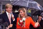 Noord Brabant 4 september 2001
Prins Willem Alexander en Maxima bezoeken Breda, Tilburg, Den Bosch en Eindhoven.
Paraplu
