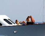 Porto Ercole 6 augustus 2003
Prinses Maxima in badpak op de jumbo VI