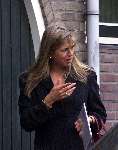 Laren, 6 september 2000
Maxima met de chauffeur van het Koninklijkhuis bij tandarts Beekmans.