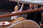 Leeuwarden 10 oktober 2001
Prins Willem Alexander en Maxima bezoeken de provincie Friesland.  Ed Nijpels  Skutsje