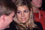 Amsterdam 11 december 2001
Uitreiking prijs van het Prins Claus fonds in het paleis op de dam.  Prins Willem Alexander en Prinses Maxima.