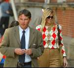 Amsterdam 17 april 2003
Maxima met haar zus en .... in Amsterdam aan het shoppen