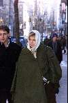 New York, 22 januari 2000
Prins Willem Alexander samen met Maxima na afloop van een diner samen met een beveiligingsbeambte
Rest. CIPRIANI Downtown