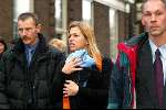 Amsterdam 28 december 2003
Prinses Maxima en Prinses Amalia wandelen met ouders Maxima en broer en zus bij Paleis op de Dam.
Peter Smulders bv