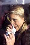 Assen 15 November 2001
Prins Willem Alexander en Maxima bezoeken Drente
Maxima met zakdoek
