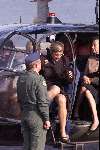 Zeeland 25 OKTOBER 2001
Prins Willem Alexander en Maxima bezoeken Zeeland
Stapt uit de Helicopter