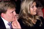 Amsterdam 11 december 2001
Uitreiking prijs van het Prins Claus fonds in het paleis op de dam.  Prins Willem Alexander en Prinses Maxima.