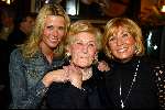 Amsterdam 1 december 2003
Presentatie DVD Willy Alberti in Amsterdam. 
Danielle van t Schip met Ria Alberti en Willeke Alberti
