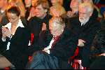 Hilversum 30 december 2003
Begrafenis Toni Boltini in circustent.
Toni Boltini zijn advocaat in slaap gevallen