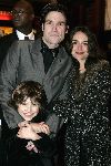Amsterdam 13 december 2004
Premiere Floris in Tuschinski in Amsterdam.
Daniel Boissevain met vrouw en zoon