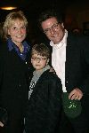 Amsterdam 4 december 2004
Premiere Erik of het klein insectenboek in Tuschinski.
Monique v d Ven met Edwin de Vries en zoontje