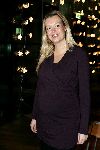 Hilversum 17 december 2004
Presentatie  van finalisten van het songfestival in hetTros gebouw.   
Esther Hart zwanger