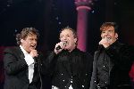 Rotterdam 6 december 2004
Optreden Gerard Joling in Ahoy.
Gerard Joling   Gordon en Rene Froger
