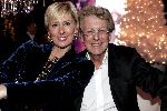 Amsterdam 9 december 2004
Miljonairs fair in de Rai Amsterdam.
Jan des Bouvrie en Monique des Bouvrie voor kerstboom