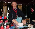 Eindhoven, 4 December 2004
Pa Bauer, de vader van Frans Bauer achter zijn kraam
