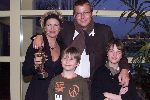 Nijkerk 1 januari 2001
Nieuwjaarsreceptie staatsloterijshow.
Anita Witzier met zoontje en man