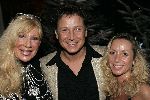 de Kwakel 23 december 2005
Kerstborrel Gerard Joling.
 Mary Borsato met Armando Borsato en Sylvana Borsato