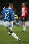 Eindhoven, 3 December 2005
Kompetitiewedstrijd Seizoen 2005/2006 
PSV-NAC Breda, eindstand 3-0
Arno van Zwam trapt de bal het 16 meter gebied uit
© Foto Bart Bel