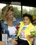 Wassenaar, 4 Juli 1990
Kinderfeest in Duinrel met Connie Breukhovenmet haar jongste zoontje