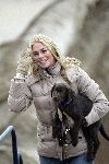 Bloemendaal 3 december 2005
Ellemieke Vermolen met haar hond Bo op het strand.