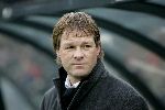Rotterdam, 11 December 2005 Kompetiewedstrijd seizoen 2005/2006
Feyenoord-PSV, eindstand 1-0
Erwin Koeman