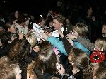 Zeist 7 december 2005
Premiere de Griezelbus.
Ewout Genemans met fans