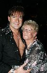 de Kwakel 23 december 2005
Kerstborrel Gerard Joling.
Gerard met zijn moeder