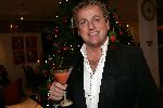Amsterdam 12 december 2005
Kerstdiner bij de kersentuin met bn ers van Talpa in keuken en bediening.  Gordon