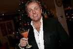 Amsterdam 12 december 2005
Kerstdiner bij de kersentuin met bn ers van Talpa in keuken en bediening.  Gordon