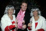 de Kwakel 23 december 2005
Kerstborrel Gerard Joling.
Henny Huisman met vrouw en schoonzus