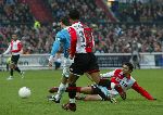 Rotterdam, 11 December 2005 Kompetiewedstrijd seizoen 2005/2006
Feyenoord-PSV, eindstand 1-0
Hossam Ghaly