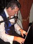Best, 17 December 2005
Jaap Dekker achter de piano