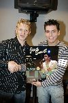 Utrecht 14 december 2005
Jan Smit met gouden dvd  samen met Dirk Kuijt