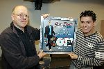 Utrecht 14 december 2005
Jan Smit  met Gerard Baars(tros)  vooraf aan optreden voor 15000 gehandicapten in Jaarbeurs Utrecht.