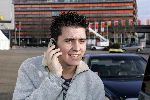 Utrecht 14 december 2005
Jan Smit  met gsm  vooraf aan optreden voor 15000 gehandicapten in Jaarbeurs Utrecht.