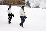 Oberlech 28 december 2005
Linda de Mol op skivakantie met Sander Vahle en Julian en Noah.
John de Mol Jr. met zijn vriendin Els