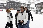 Oberlech 28 december 2005
Linda de Mol op skivakantie met Sander Vahle en Julian en Noah.
John de Mol Jr. met zijn vriendin Els